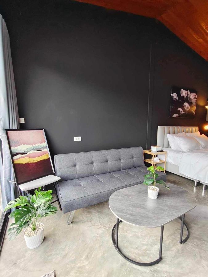 Mr Black & Ms White -Self Check In Accommodation Bangkok Eksteriør billede