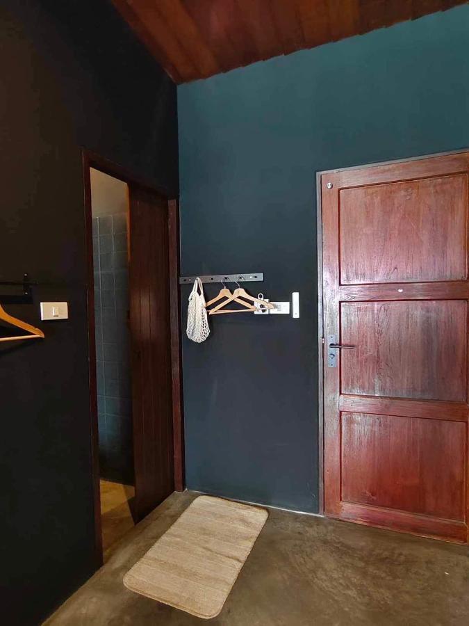 Mr Black & Ms White -Self Check In Accommodation Bangkok Eksteriør billede