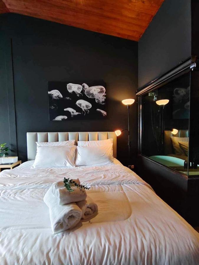 Mr Black & Ms White -Self Check In Accommodation Bangkok Eksteriør billede