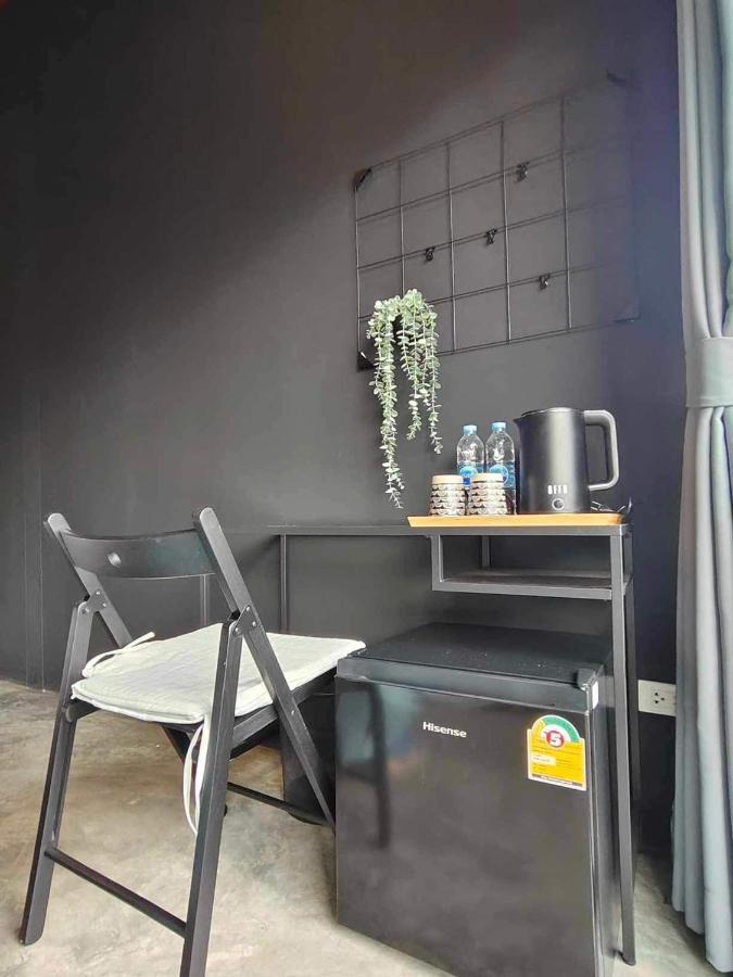 Mr Black & Ms White -Self Check In Accommodation Bangkok Eksteriør billede