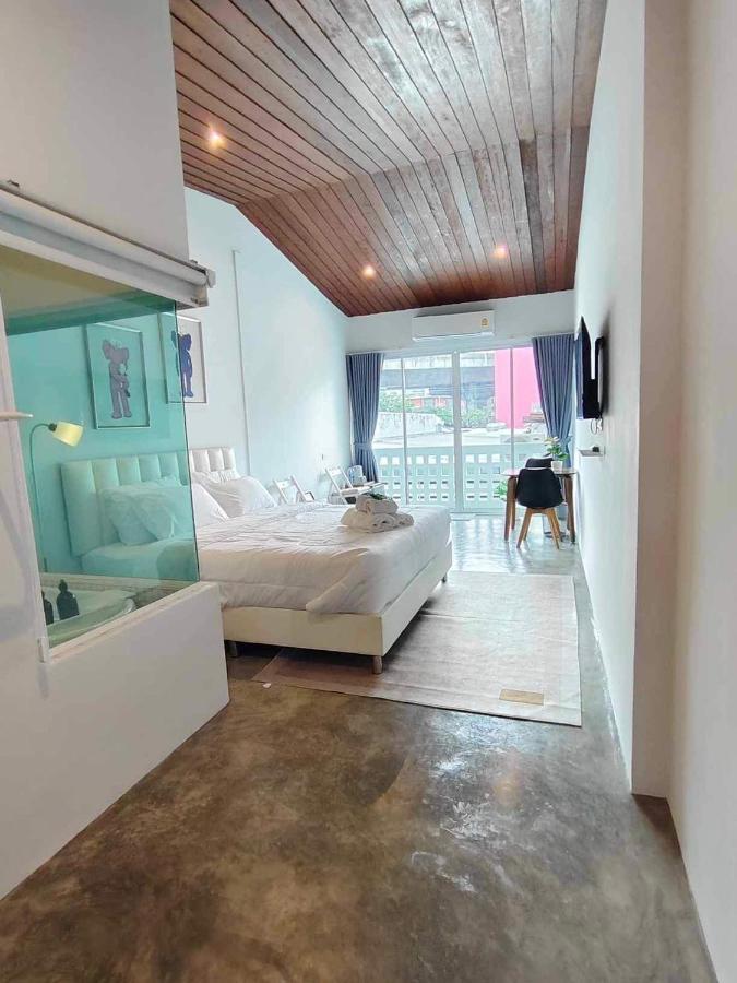 Mr Black & Ms White -Self Check In Accommodation Bangkok Eksteriør billede