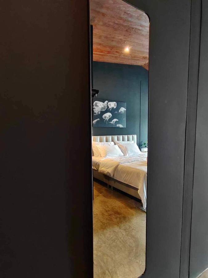 Mr Black & Ms White -Self Check In Accommodation Bangkok Eksteriør billede