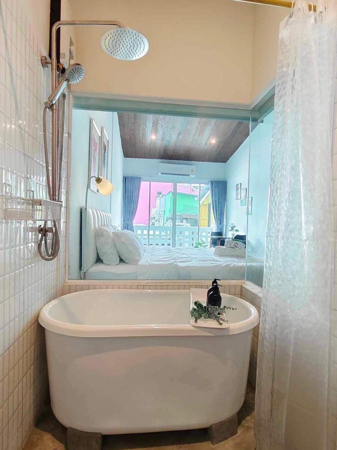 Mr Black & Ms White -Self Check In Accommodation Bangkok Eksteriør billede